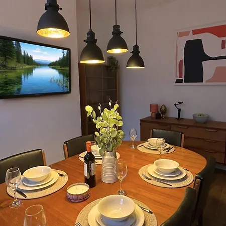 Prime Headingley Location