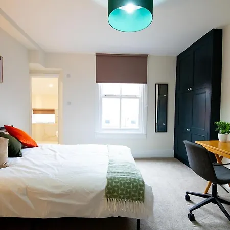 Prime Headingley Location Apartament