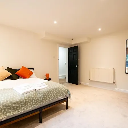 Prime Headingley Location Apartament